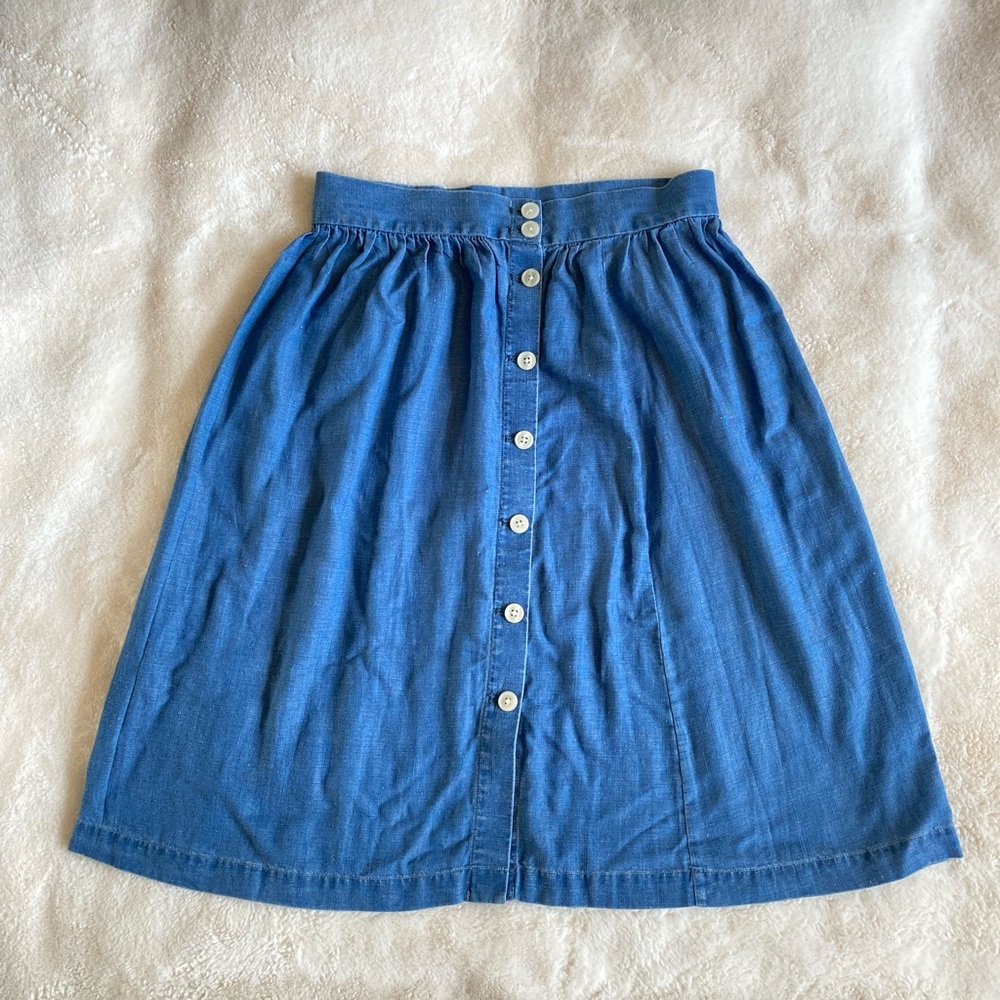 NWT LOFT chambray skirt | size 10 | lightweight
